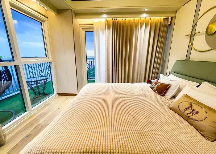 Luxurious 3br Near Solaire & Okada W Infinity Pool *