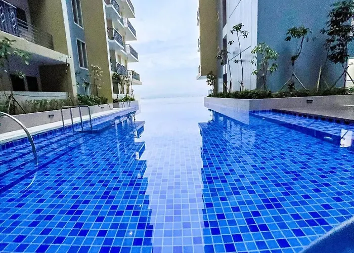 Luxurious 3br Near Solaire & Okada W Infinity Pool Apartamento